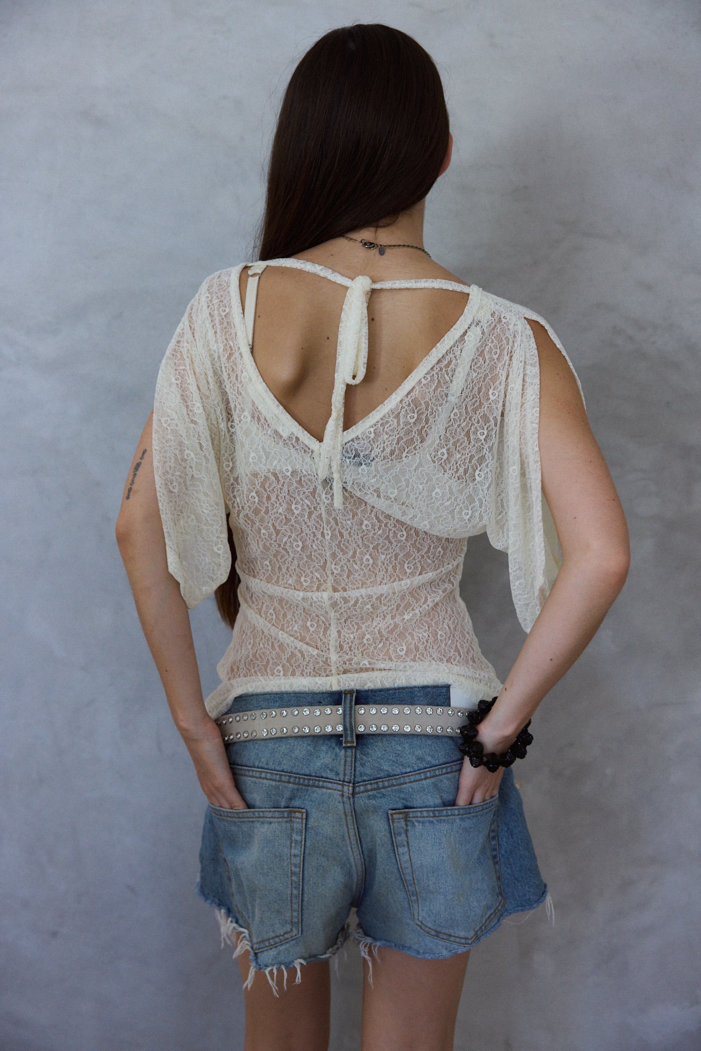 Lily Flutter Tee in Sandstone Lace